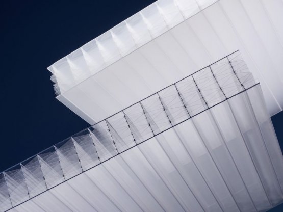 Makrolon meerwandige platen in polycarbonaat Makrolon meerwandige platen in polycarbonaat